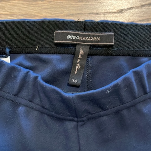 BCBG navy and faux leather leggings XS EUC - Picture 5 of 7